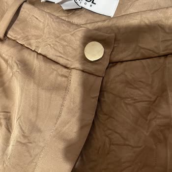 İpekyol Pantolonu Giydiğim Gün Arkadan Kumaş Açıldı