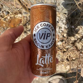 BİM İce Coffee Latte İçeceğinden Çoktan Jölemsi Tortular
