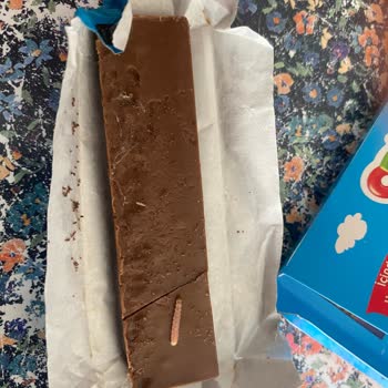 Migros Kurtlu Ve Güveli Yiyecek