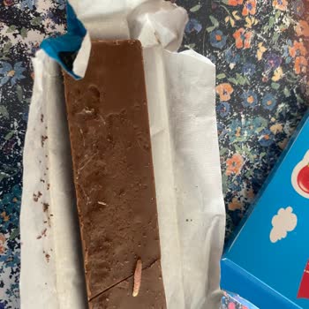 Migros Kurtlu Ve Güveli Yiyecek