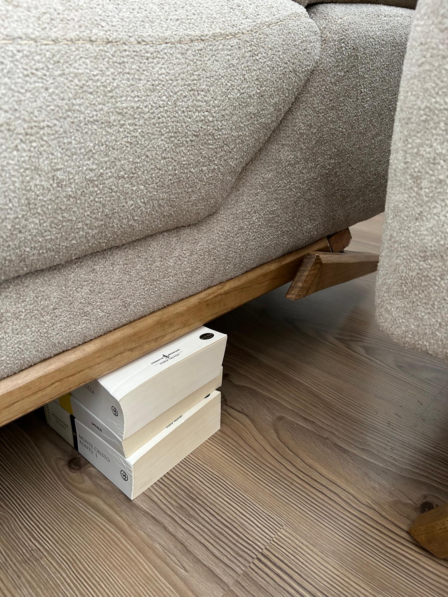 Askarlar mahalliy fohishani doira ichida sikishadi Sohilda yalangoch qizlarni tomosha qiling