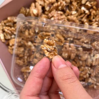 City Gross Güvelenmiş Cevizi Paketleyip Satıyorlar