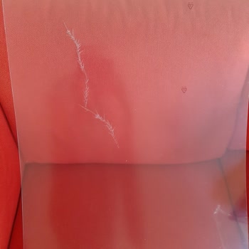 IKEA'dan Hasarlı Ürün Gönderilmesi