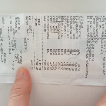 Eti Gıda Eti Marka Cin Bisküvinin İçindeki Kurt