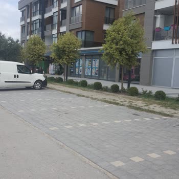 A101 Personelin Kimse İle İlgilenmemesi