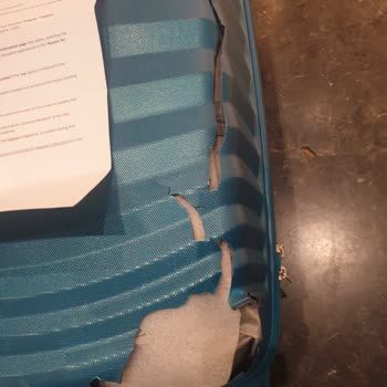 THY Kırık Bavul Vs