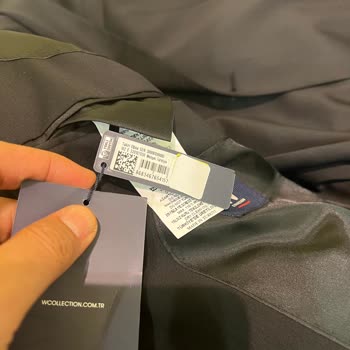 W Collection Etiket Fiyatın Üstünde Para Talep Etmeleri