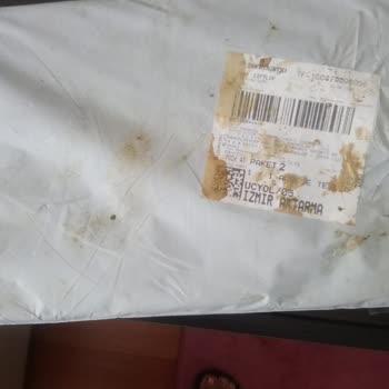 Sürat Kargo Ürünlere Zarar Vermiş