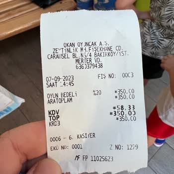 Magic Play Carousel AVM Oyun Alanı Güvenli Değil