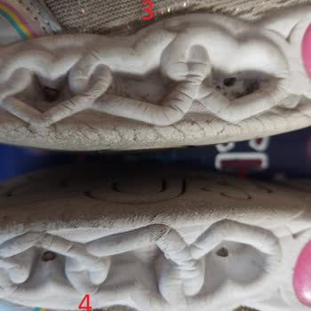 SuperStep Skechers Ayakkabı Çifti Aynı Bölgelerden Yırtıldı