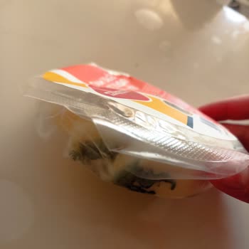 Migros Kaşar Peyniri Küf Gaz Kokusu