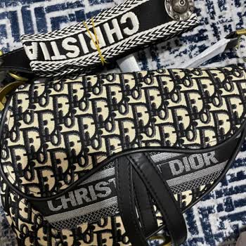 Ciellocanta_ (Instagram) Defolu Ürün