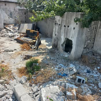 Çevre, Şehircilik Ve İklim Değişikliği Bakanlığı Yıkılan Evimize Haftalar Sonra Gelen Görevli