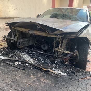 Park Halinde Hasarsız,37 Bin Km'de BMW Marka Arabamın Yanması