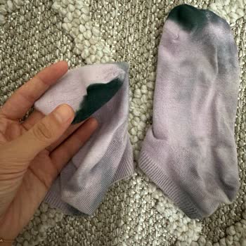 Nilufarr Ayakkabı Renk Veriyor, Çözüm Talep Ediyorum