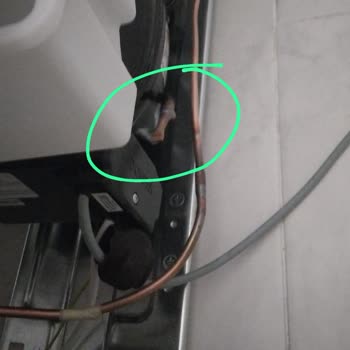 Electrolux Tecrübeli Olmayan Kişilere Yetki Verilmemelidir