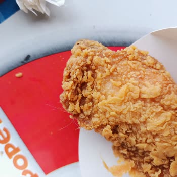 Popeyes Tavukların Kıllı Olması