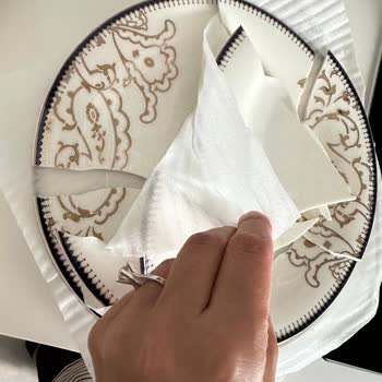 Jumbo Muadillerine Göre Çok Pahalı Olmasına Rağmen Aşırı Kalitesiz