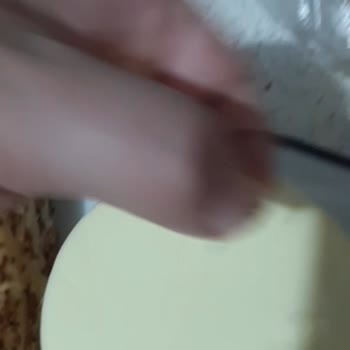 BİM Kaşar Peynirinden Plastik Çıktı