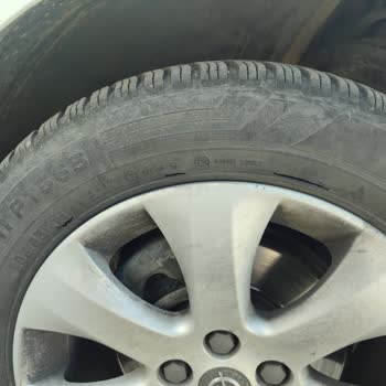 Petlas Lastik Ayıplı Ürün Çatlak Ve Yarılma