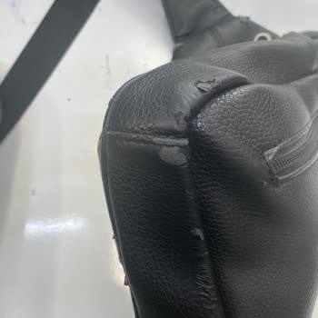Derimod Çantadaki Derinin Soyulması
