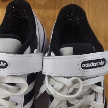 Adidas Kusurlarını Kabul Etmiyorlar Yaz Boyu Mağdur Ettiler