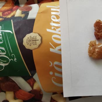 Çerezya Kuruyemişten Kıl Çıktı