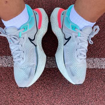 Nike Ayakkabı Taban Kısımları Birbirinden Ayrıldı