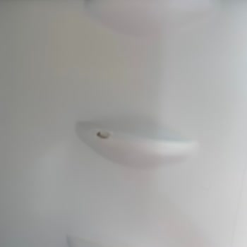 Profilo Buzdolabı Raf Ayağı Delindi.