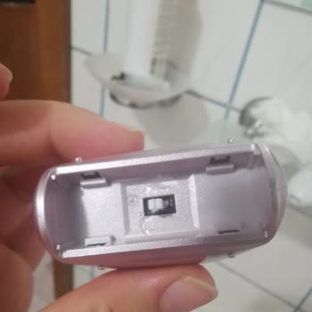 Arzum Valente Epilasyon Aleti Yağ Akıtıyor