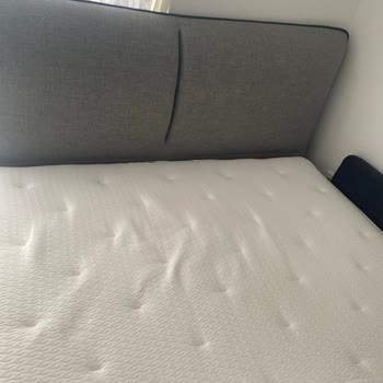 Puffy Kalitesiz Yatak Ve Gıcırdayan Baza Sorunu