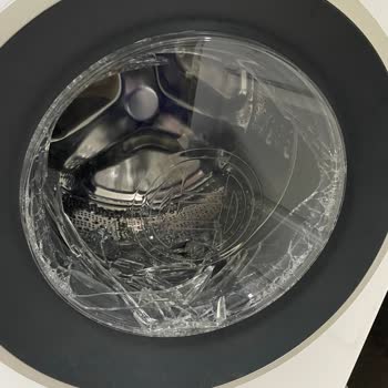 Bosch Çamaşır Makinemin Durduk Yere Camı Patladı