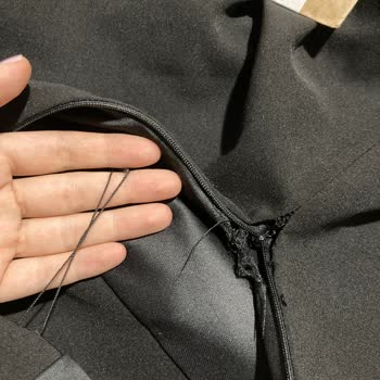 Zara Defolu Ve Kullanılmış Ürün Satıyor