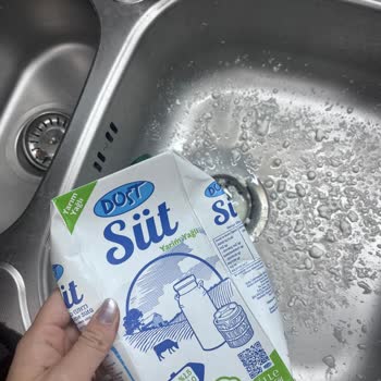BİM Süt Bozuk Çıktı