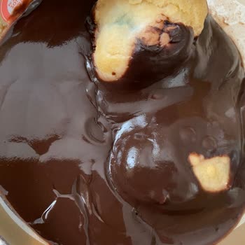 Eker Profiterol Küf