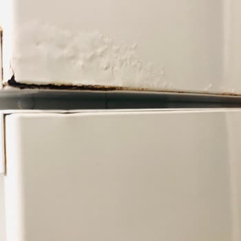 Siemens İQ300 Buzdolabı: Kalitesizlik Ve Ücretli Değişim