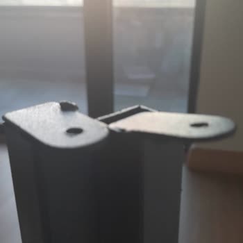 Larem Mobilya (Buca) Ayıplı Ürün Satışı Ve İade Almamaları