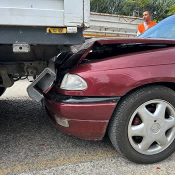 Yenimahalle Belediyesi Aracının Dikkatsizliği Ve İhmalkarsızlığı