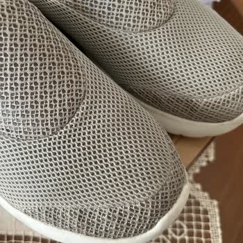 Ayakkabı Dünyası'ndan Alınan Skechers Marka Ayakkabıda Sorun Var.