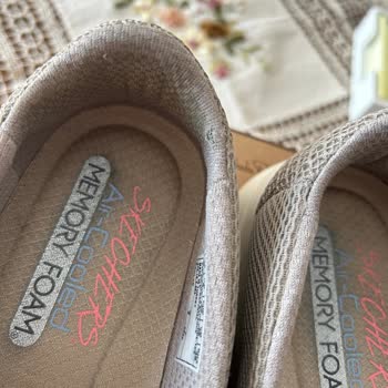 Ayakkabı Dünyası'ndan Alınan Skechers Marka Ayakkabıda Sorun Var.
