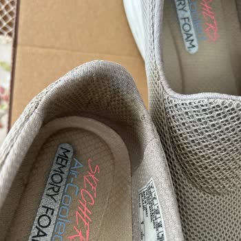 Ayakkabı Dünyası'ndan Alınan Skechers Marka Ayakkabıda Sorun Var.