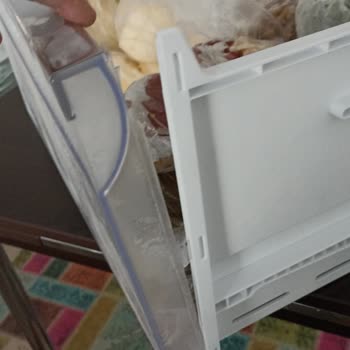 20 Günlük Vestel Buzdolabının Çekmecesi Kırıldı