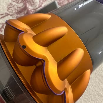 Dyson V15 Ürünün Arkasında Dur, Müşteri Memnuniyeti Sağla!
