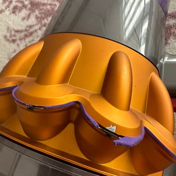 Dyson V15 Ürünün Arkasında Dur, Müşteri Memnuniyeti Sağla!