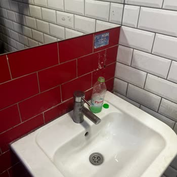 Burger King Kıbrıs Şehitleri Caddesi