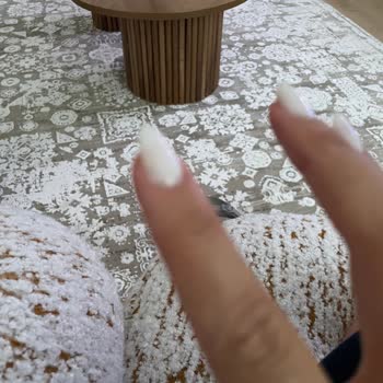 Yasmin & Eleş Beauty Kalitesiz İşçilik Ve Çalışanlar Amatör