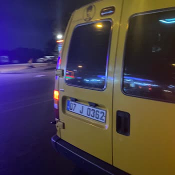 Taksiciler Odası Taksilerin Türkiye Cumhuriyeti'nde Dolar Olarak Ödenmesini İstemesi.