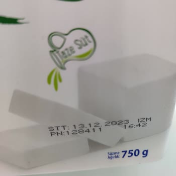 Pınar Et ve Süt Süzme Peynir Küflendi