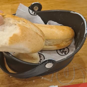 Tavuk Dünyası'ndaki Yemekler Ve Hizmet Hakkında Şikayetim