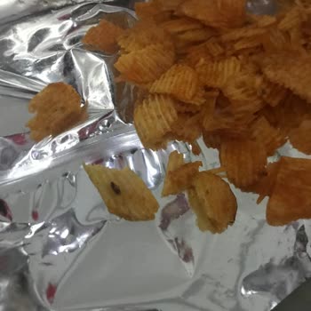 Ruffles Cipsten Böcek Çıktı